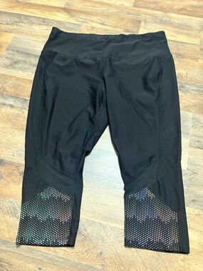 Xersion Black Mesh Panel Capri Leggings Women’s Medium 8/10